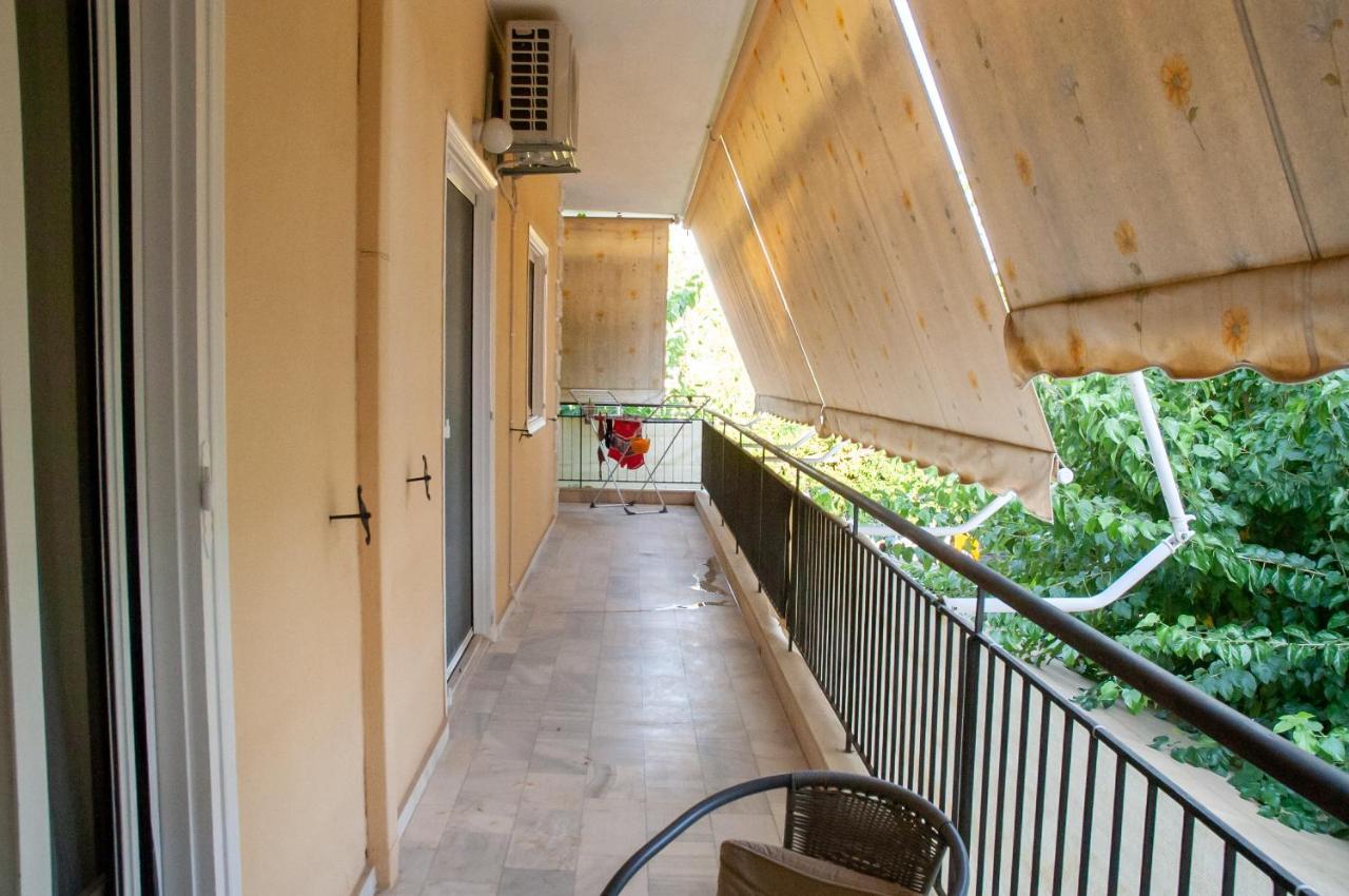 Mid Century Modern Apartment - Atelier Olümpia Kültér fotó