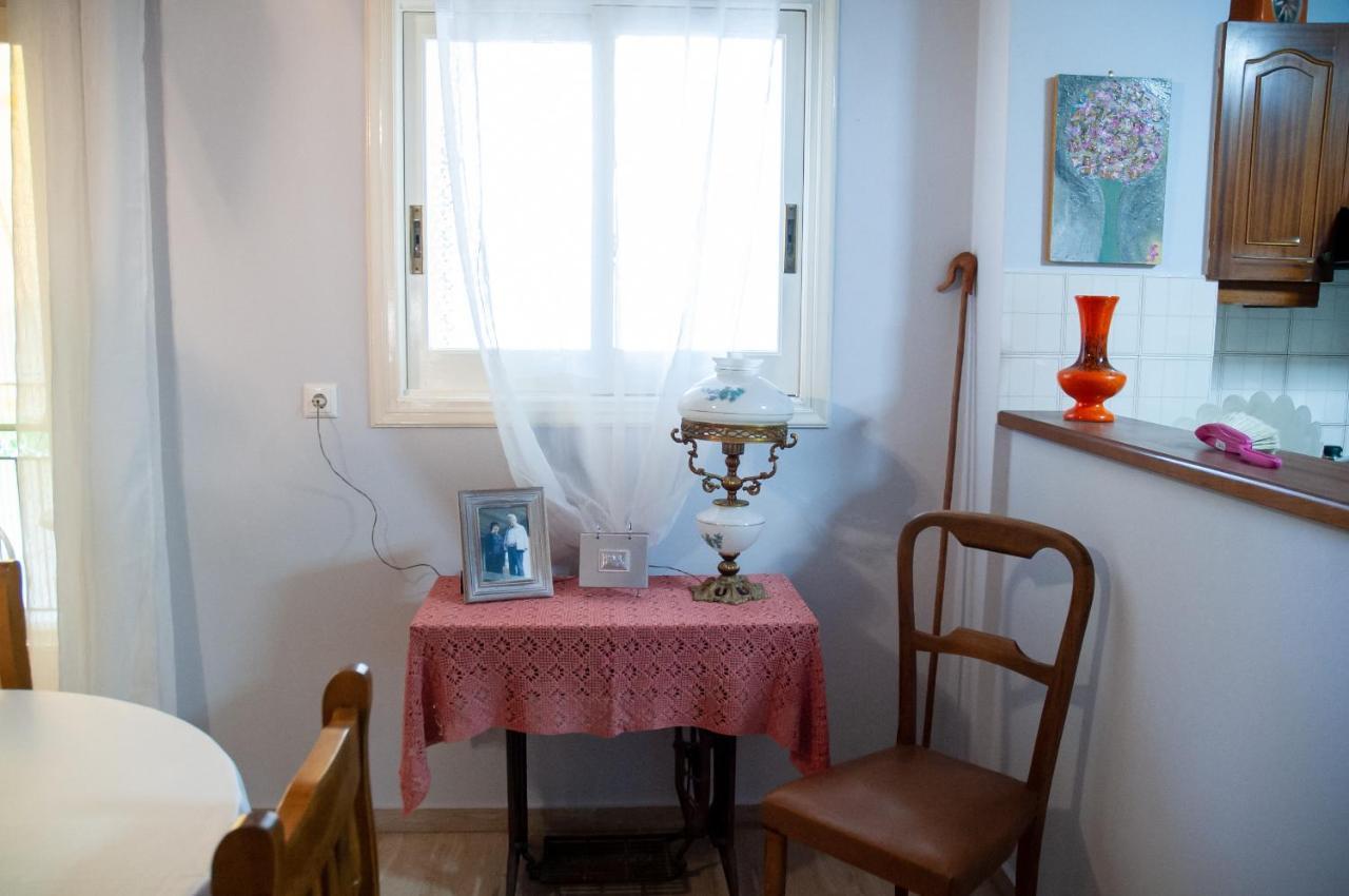 Mid Century Modern Apartment - Atelier Olümpia Kültér fotó